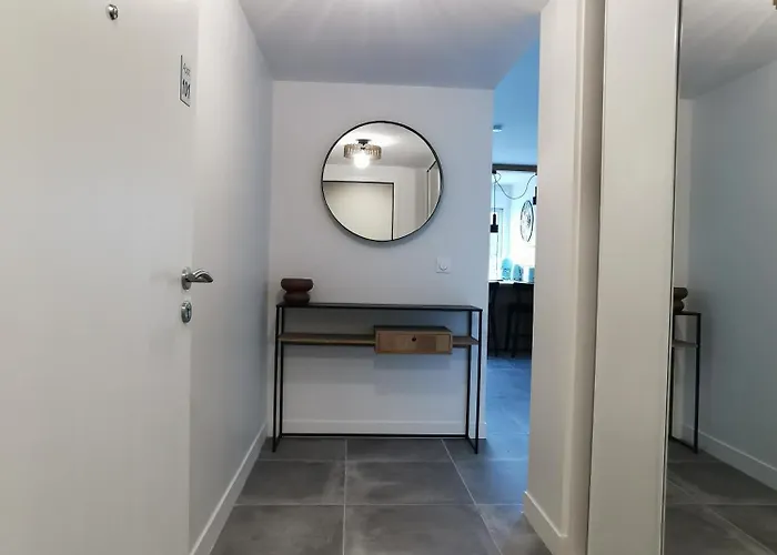 Pontaillac Standing 4 Couchages Apartment *